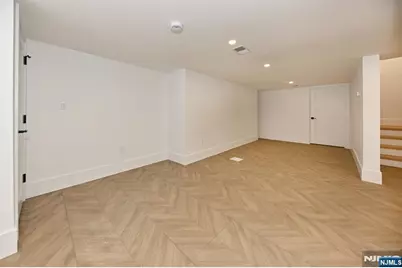 212 Monroe Avenue, River Edge, NJ 07661 - Photo 36