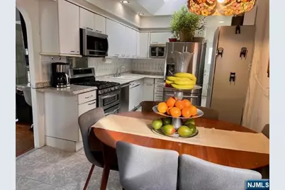 919 Marion Place, Ridgefield, NJ 07657 - Photo 4