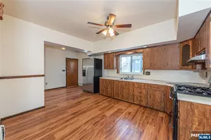 140 Jackson Ave, Woodland Park, NJ 07424 - Photo 8