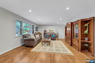 609 Echo Glen Ave, River Vale Township, NJ 07675 - Photo 6