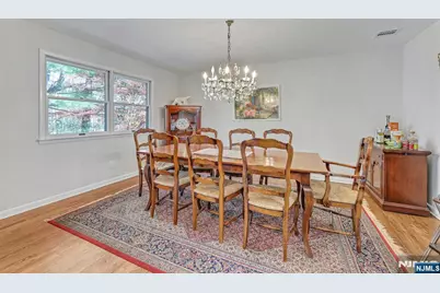 609 Echo Glen Avenue, River Vale Township, NJ 07675 - Photo 8