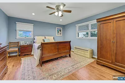 609 Echo Glen Avenue, River Vale Township, NJ 07675 - Photo 18