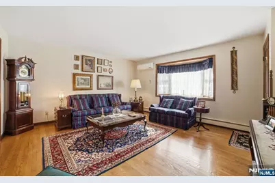 36 Page Drive, Oakland, NJ 07436 - Photo 4