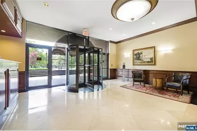 5 Horizon 501 #501, Fort Lee, NJ 07024 - Photo 10