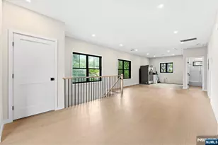 165 Jefferson Ave 2nd Floor, Cresskill, NJ 07626 - Photo 4