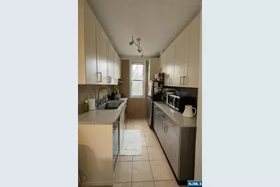 234 6th Street 10 #10, Jersey City, NJ 07302 - Photo 2