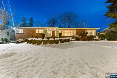 662 Summit Street, Englewood Cliffs, NJ 07632 - Photo 48