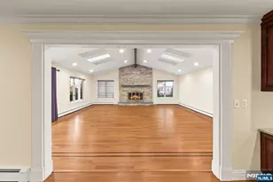 662 Summit St, Englewood Cliffs, NJ 07632 - Photo 26