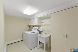 662 Summit St, Englewood Cliffs, NJ 07632 - Photo 42