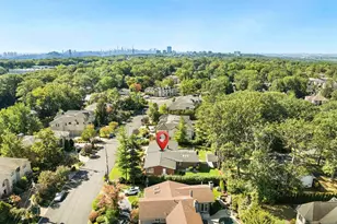 662 Summit St, Englewood Cliffs, NJ 07632 - Photo 1