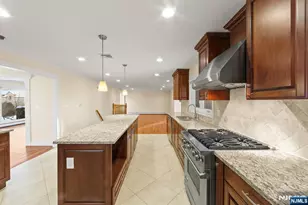 662 Summit St, Englewood Cliffs, NJ 07632 - Photo 24