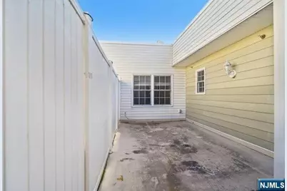 683 Main Street, Hackensack, NJ 07601 - Photo 14