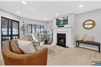 175 Redwood Court, Ramsey, NJ 07446 - Photo 4