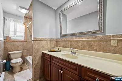 391 Taylor 2 #2, Hackensack, NJ 07601 - Photo 8