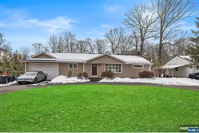 777 Washington Avenue, Washington Township, NJ 07676 - Photo 2