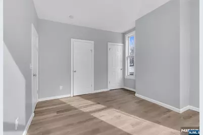 195 Park Avenue, Orange, NJ 07050 - Photo 8