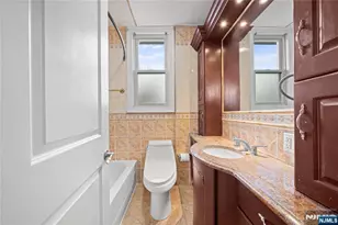 35 Dawson Ave 2, Clifton, NJ 07012 - Photo 16