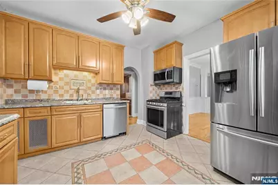 35 Dawson Avenue 2 #2, Clifton, NJ 07012 - Photo 2