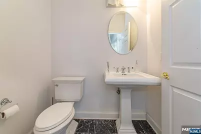 115 Kensington Lane 196 #196, Livingston, NJ 07039 - Photo 8