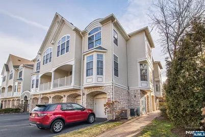 115 Kensington Lane 196 #196, Livingston, NJ 07039 - Photo 22