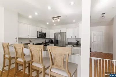 216 The Promenade, Edgewater, NJ 07020 - Photo 10