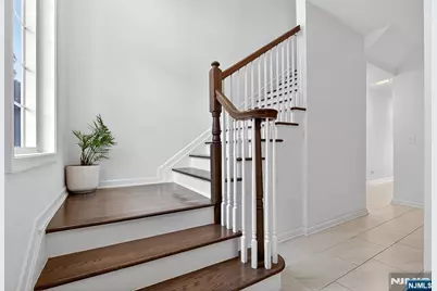 165 Roosevelt Drive, Wood Ridge, NJ 07075 - Photo 8