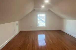 86 Howland Ave, Teaneck Township, NJ 07666 - Photo 2