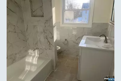 86 Howland Avenue, Teaneck Township, NJ 07666 - Photo 6