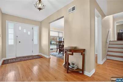 16 Greentree Terrace, Tenafly, NJ 07670 - Photo 2