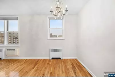 2160 Center Avenue 5R #5R, Fort Lee, NJ 07024 - Photo 8