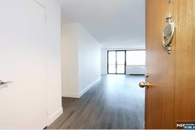 200 Old Palisade Road 19J #19J, Fort Lee, NJ 07024 - Photo 4