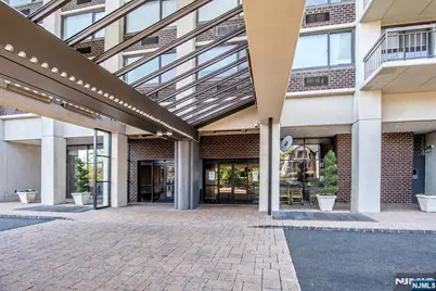 200 Old Palisade Road 19J #19J, Fort Lee, NJ 07024 - Photo 2