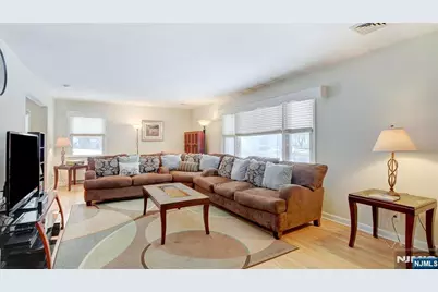 25 Woodland Avenue, West Orange Township, NJ 07052 - Photo 2