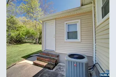 25 Woodland Avenue, West Orange Township, NJ 07052 - Photo 28