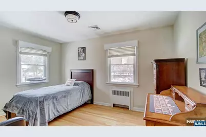 25 Woodland Avenue, West Orange Township, NJ 07052 - Photo 18
