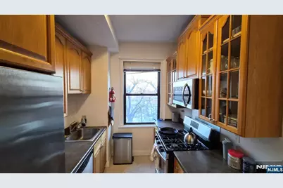 363-377 Mount Prospect 1B #1B, Newark, NJ 07104 - Photo 12