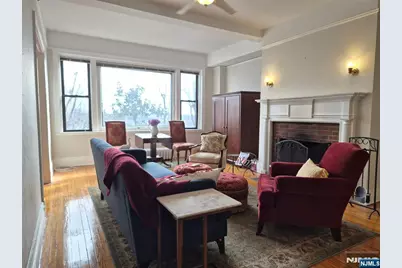 363-377 Mount Prospect 1B #1B, Newark, NJ 07104 - Photo 4