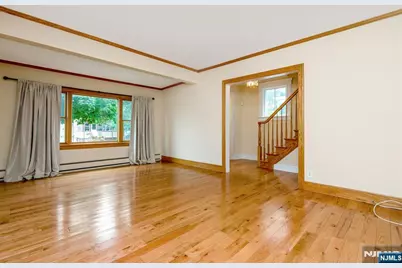 32 Washburn Place 1 #1, Caldwell, NJ 07006 - Photo 2