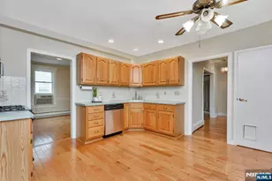 32 Washburn Pl 1, Caldwell, NJ 07006 - Photo 8