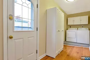 32 Washburn Pl 1, Caldwell, NJ 07006 - Photo 10