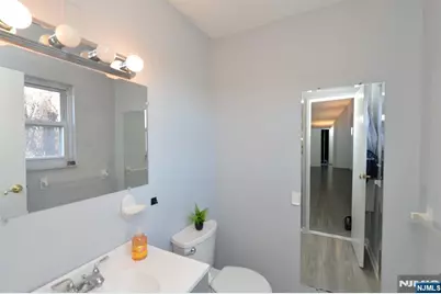 100 Pierson Miller E4 #E4, Pompton Lakes, NJ 07442 - Photo 10