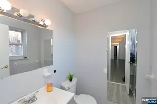 100 Pierson Miller E4, Pompton Lakes, NJ 07442 - Photo 10