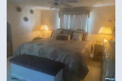 74 Avenue E, Lodi, NJ 07644 - Photo 32