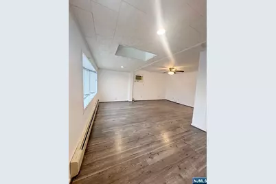 592 Central Avenue, Carlstadt, NJ 07072 - Photo 4