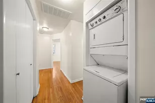 410 Mayer Ct, Ridgefield, NJ 07657 - Photo 10