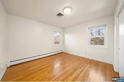 410 Mayer Court, Ridgefield, NJ 07657 - Photo 16