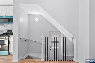 42 Livingston Ave, Lyndhurst Township, NJ 07071 - Photo 20