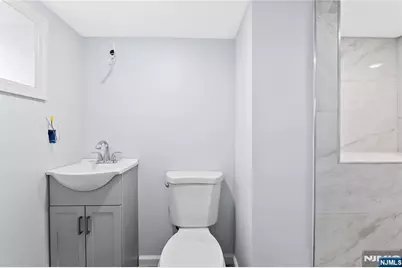 42 Livingston Avenue, Lyndhurst Township, NJ 07071 - Photo 28