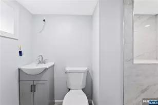 42 Livingston Ave, Lyndhurst Township, NJ 07071 - Photo 28