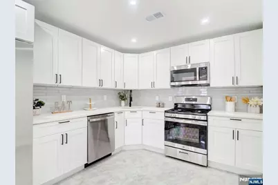 42 Krueger Court 1305 #1305, Newark, NJ 07103 - Photo 10